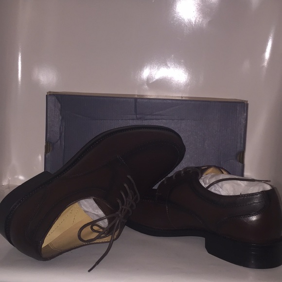 G.H Bass - Picture 1 of 4